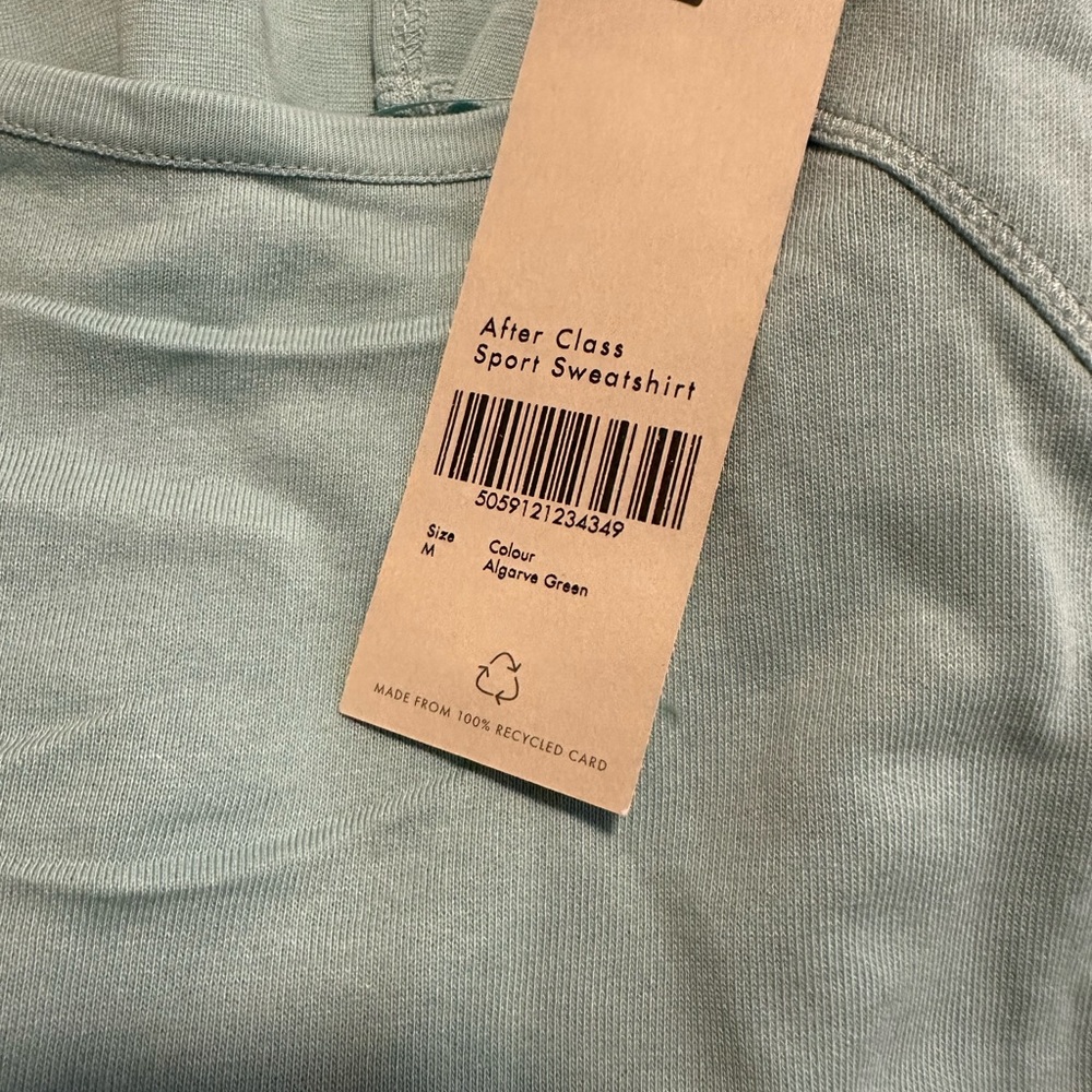 NWT After Class Sport Sweatshirt in Algarve Green